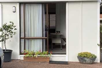  Mt Albert Road (Studio), Sandringham