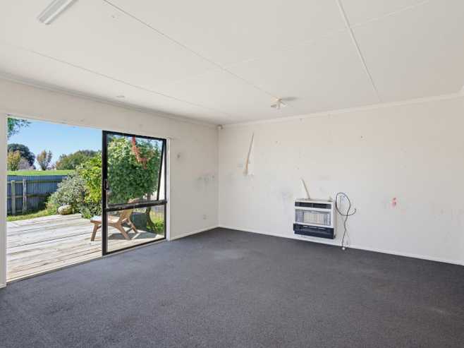19 Kinross Street, Levin