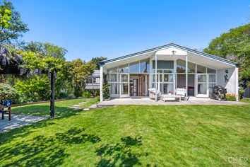 230 Waiwhetu Road, Waterloo