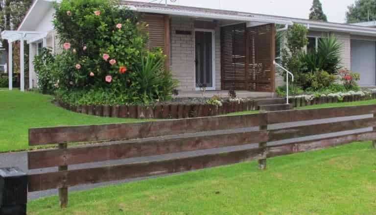 16 Linklater Avenue, Bellevue