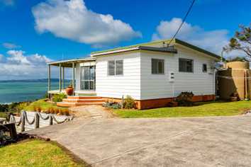 6575 Pouto Road, POUTO