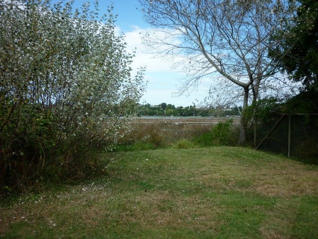 Character Cottage with Wonderful Harbour Views 4