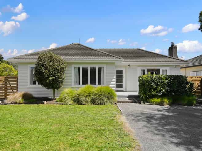 67 Lake Crescent, Hamilton Lake