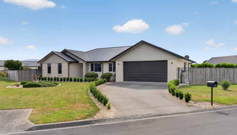 7 Mill Grove, Carterton