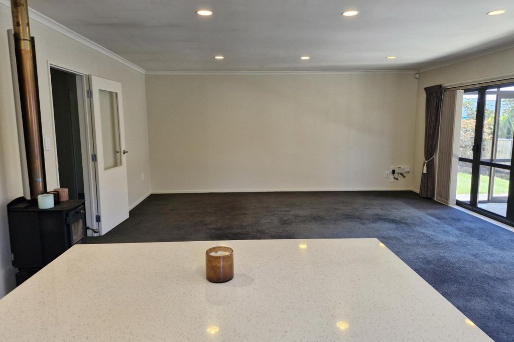 Location and Low maintenance 3