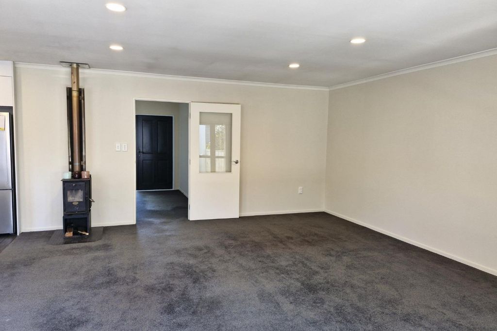 Location and Low maintenance 4