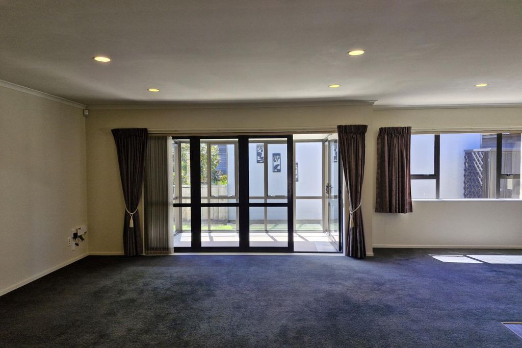 Location and Low maintenance 5