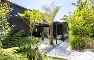 29 Kaurilands Road, Titirangi