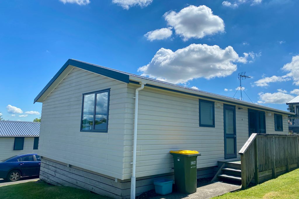 4/160 Grandview Road 1