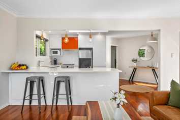 20 Daffodil Street, Titirangi