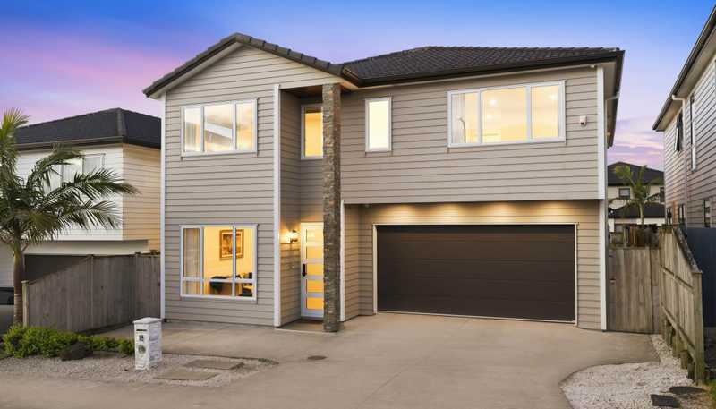 18  Tinaku Road, Flat Bush