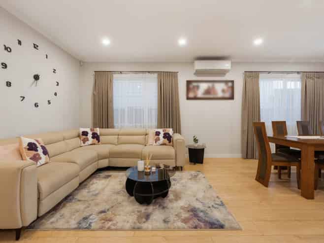 18  Tinaku Road, Flat Bush