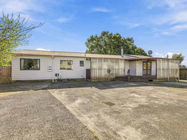48 Pukeroa Place, Papakura