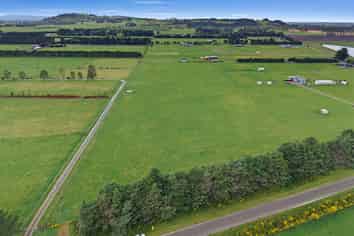312 Bennetts Road, Cust