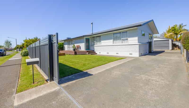 6 McKeefry Avenue, Greenmeadows