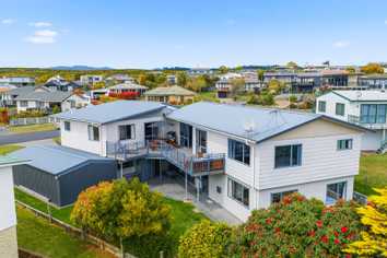 5 Rowena Crescent, Motuoapa