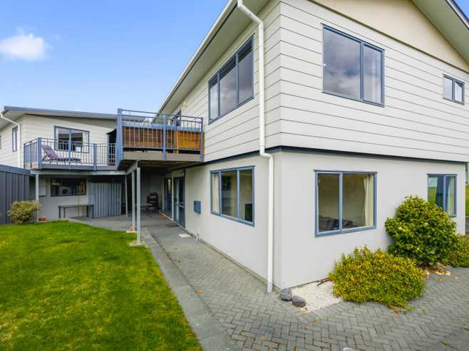 5 Rowena Crescent, Motuoapa