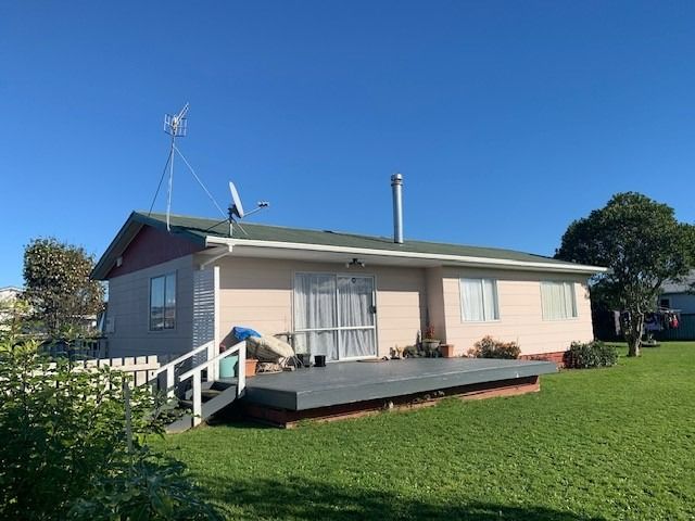 LEVIN-3 BEDROOM 1