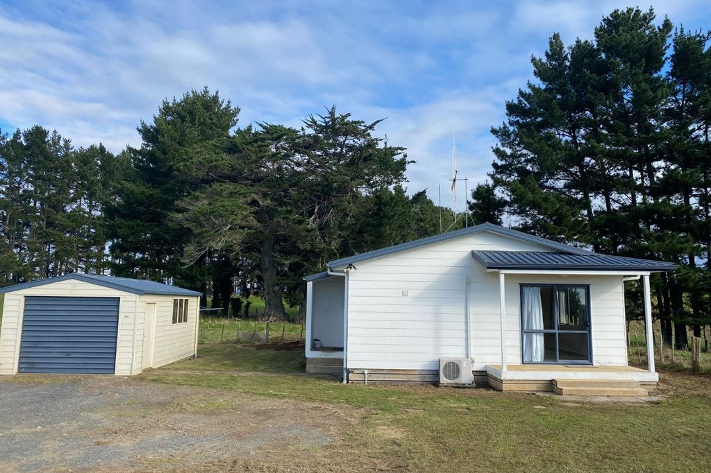 2 BEDROOMS - TE AWAMUTU 1