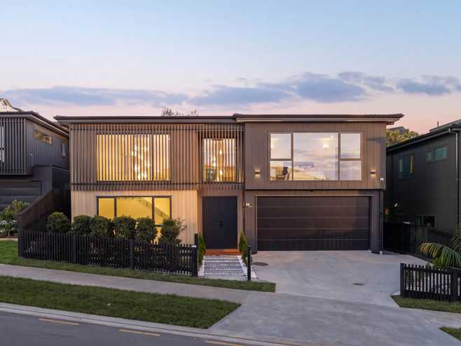 54 Streamview Way, Long Bay