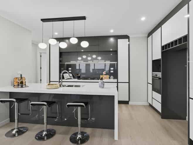 2 Ballyalton Crescent, Flat Bush