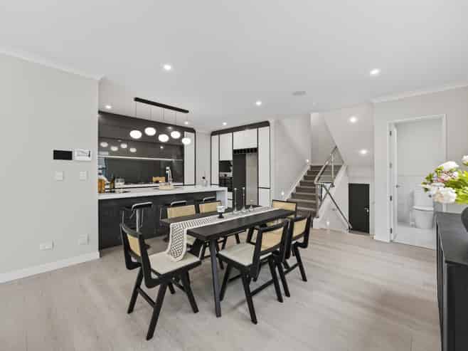 2 Ballyalton Crescent, Flat Bush