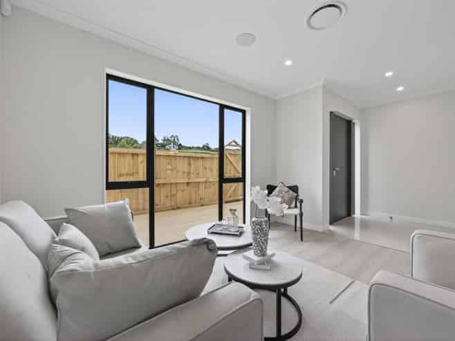 2 Ballyalton Crescent, Flat Bush