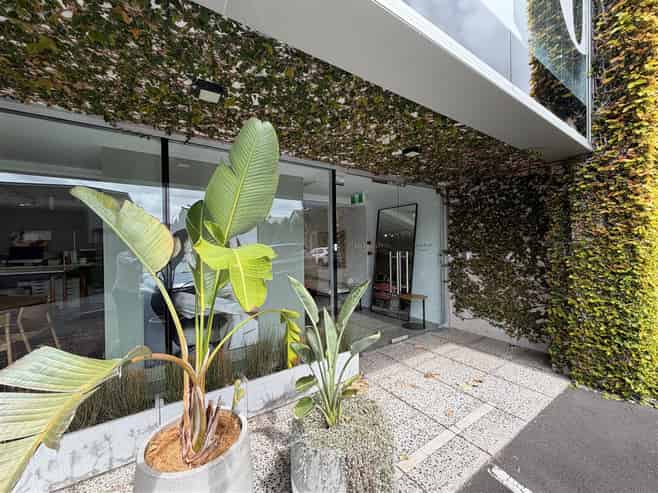 Contemporary Office / Showroom in Freemans Bay