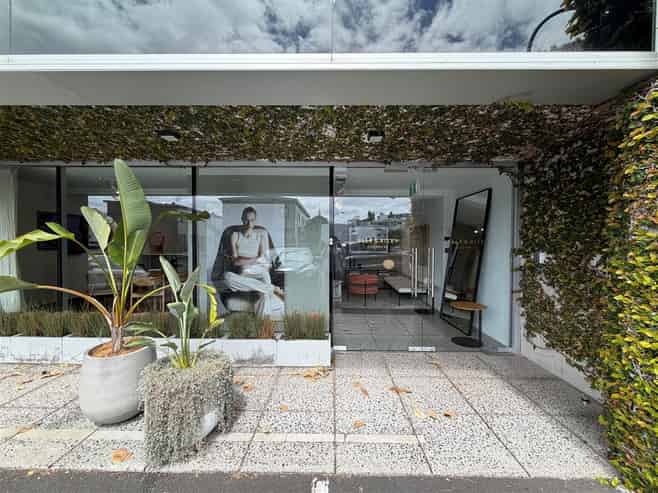 Contemporary Office / Showroom in Freemans Bay