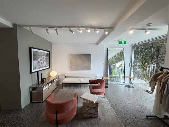 Contemporary Office / Showroom in Freemans Bay