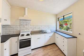 2/80A Princes Street, Otahuhu