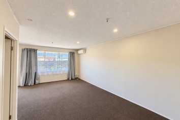 2/80A Princes Street, Otahuhu