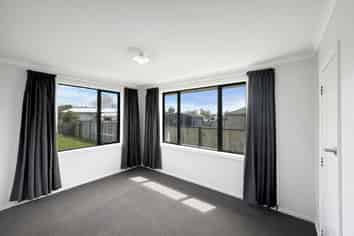 34 Lauder Crescent, Heidelberg