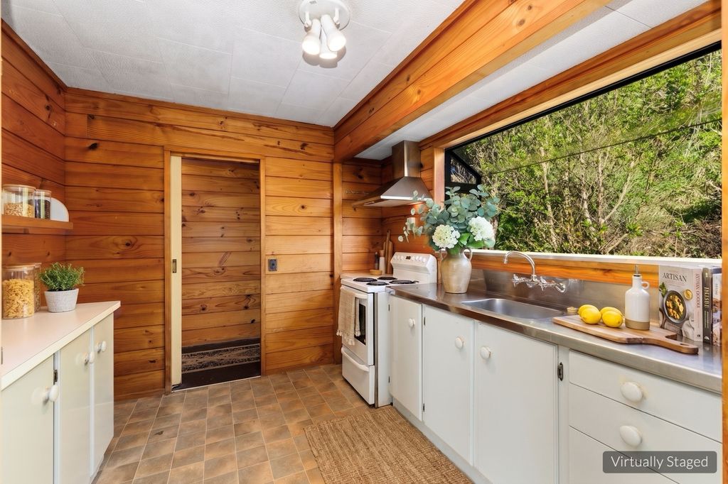 EXCELLENT FAMILY HOME 4