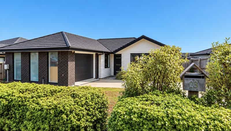 23 Opouatu Avenue, Glenbrook