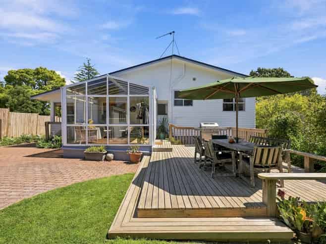 46 Kia Ora Road, Beach Haven