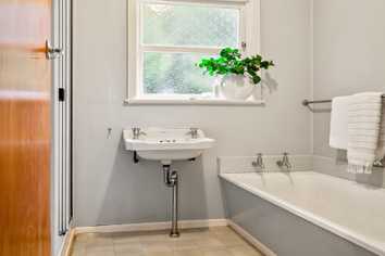 384 Sunnyside Road, Coatesville