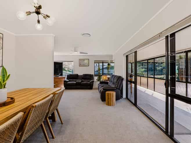 5 Whakapaki Street, URENUI
