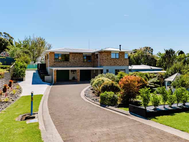 5 Whakapaki Street, URENUI