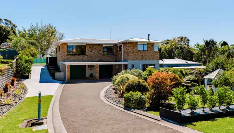 5 Whakapaki Street, URENUI