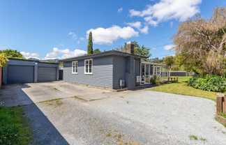 11 Waimarama Grove, Birchville