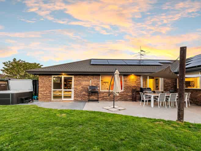 44 Welsford Street, Woodend