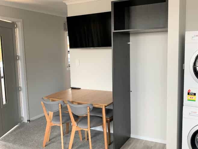 4/11 Knighton Road (Room B), Hillcrest