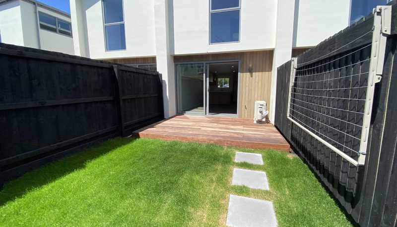 10/7  Lindores Street, Addington