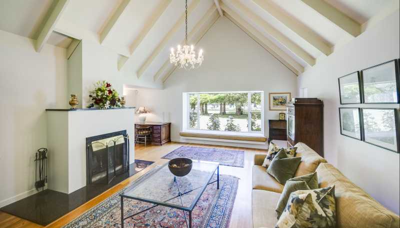  'Lochiel' - 105 Longlands Road West, Longlands