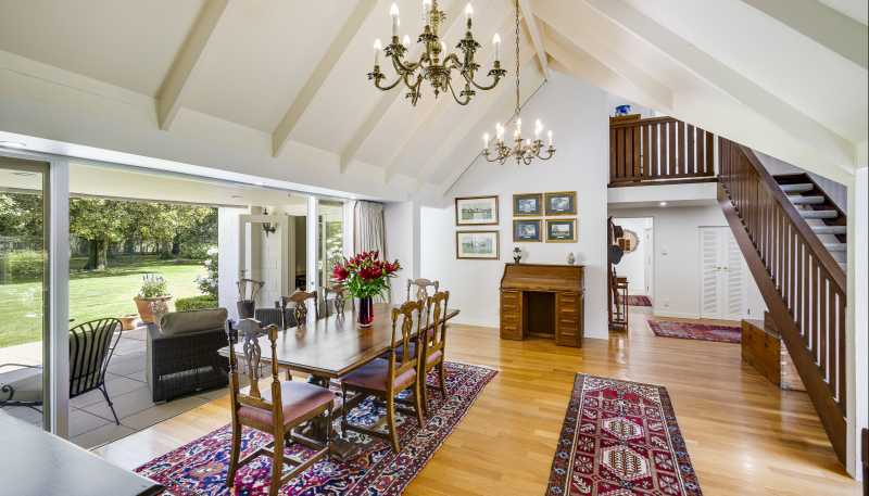  'Lochiel' - 105 Longlands Road West, Longlands