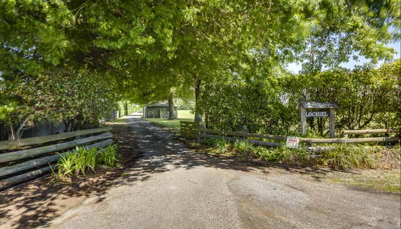  'Lochiel' - 105 Longlands Road West, Longlands