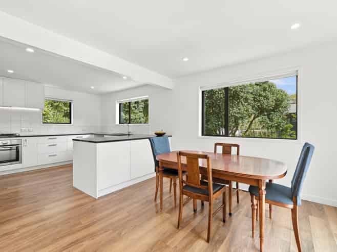 137 Sumnervale Drive, Sumner