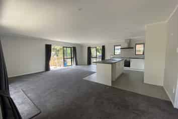 5A Stillwater Crescent, Stillwater