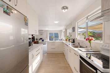 6 June Place, Torbay
